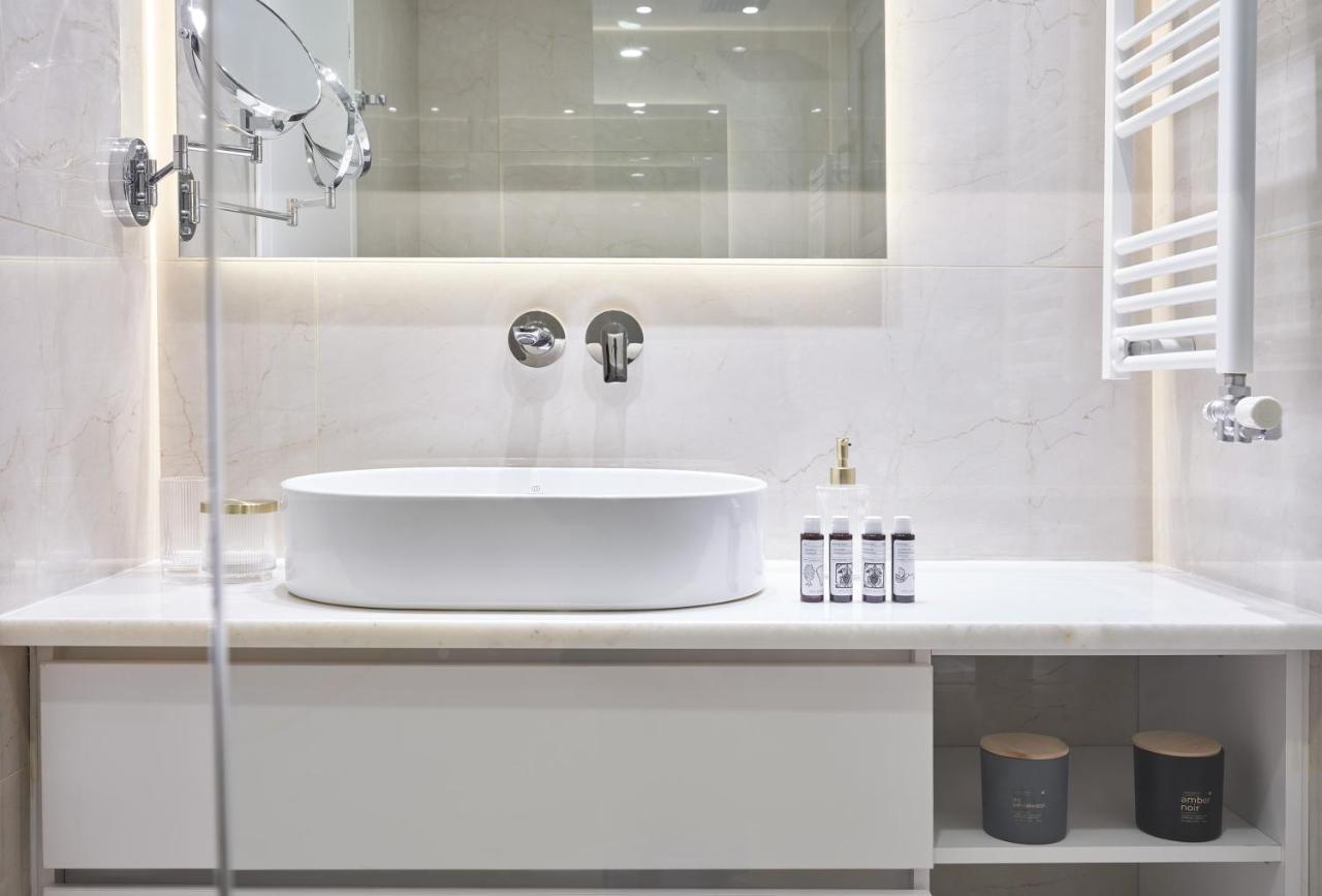 Urban Heights 3Bd Apt, Next To Hilton 雅典 外观 照片