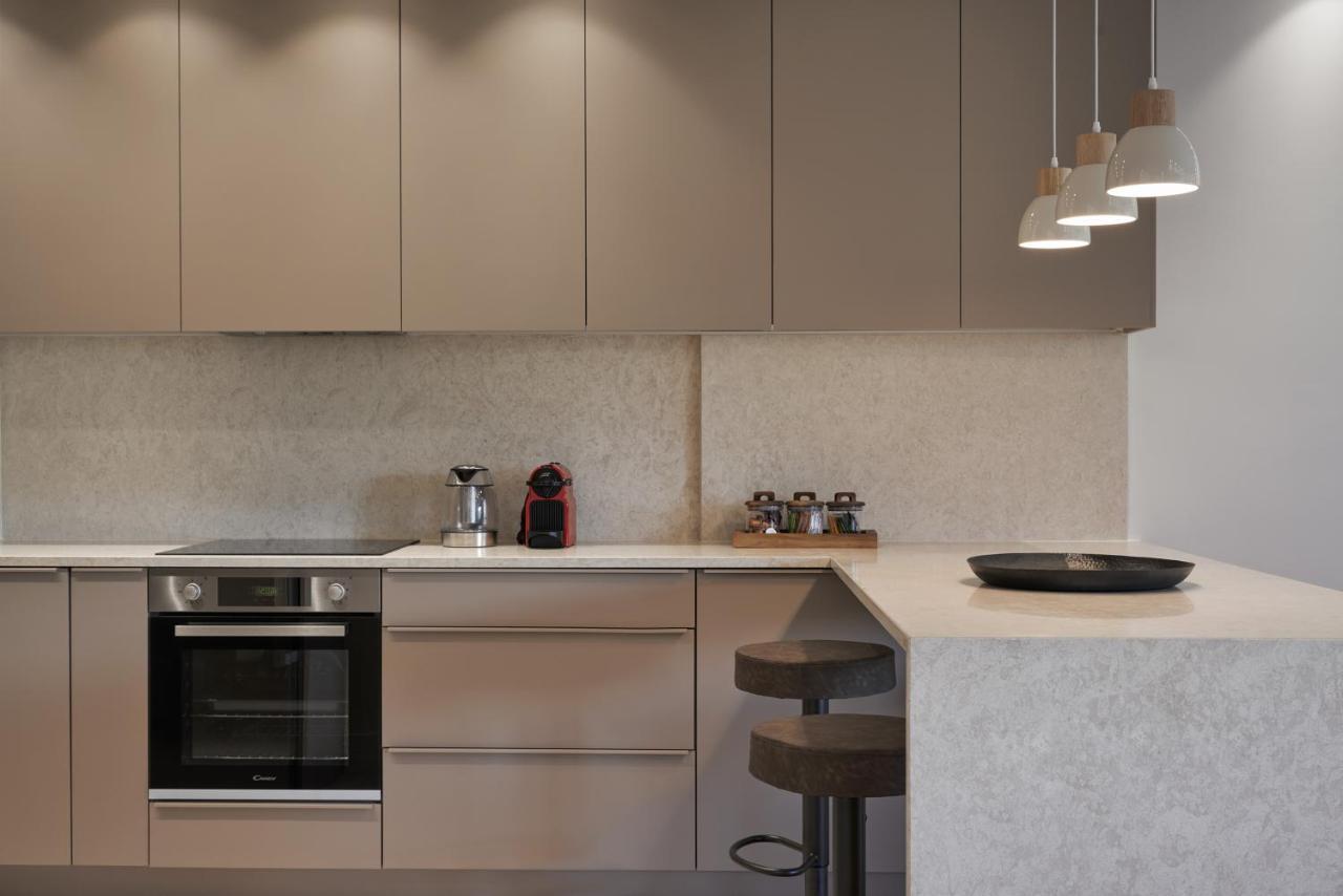 Urban Heights 3Bd Apt, Next To Hilton 雅典 外观 照片